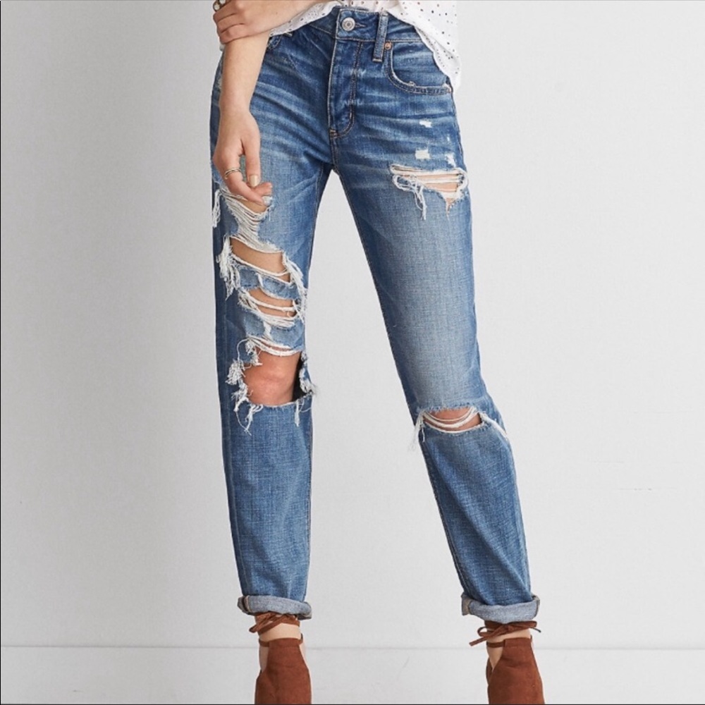 American eagle tomgirl jeans